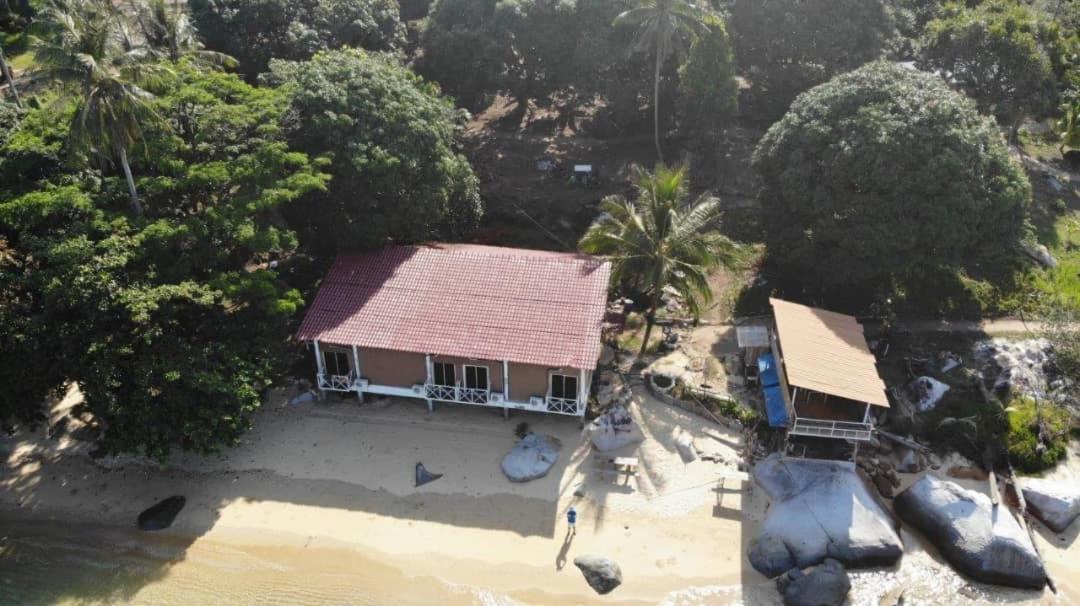 Bungkil Place Hotel Tioman island Exterior photo